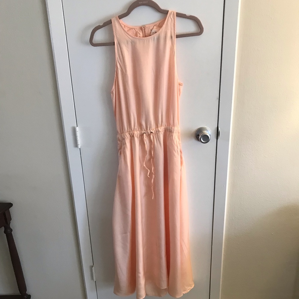 Lou & Grey Sleeveless Keyhole Back Dress